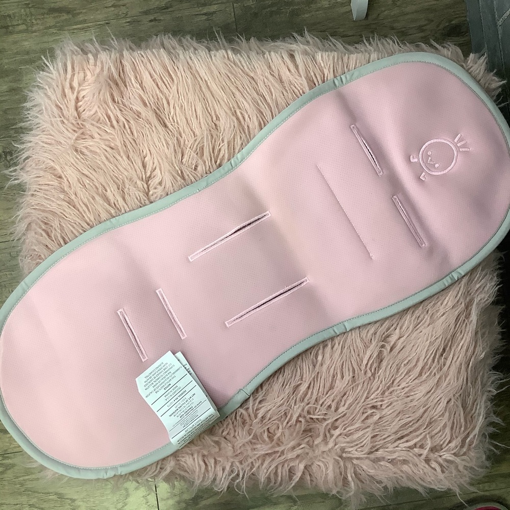 Meeno Car Seat Liner - Picture 4 of 4